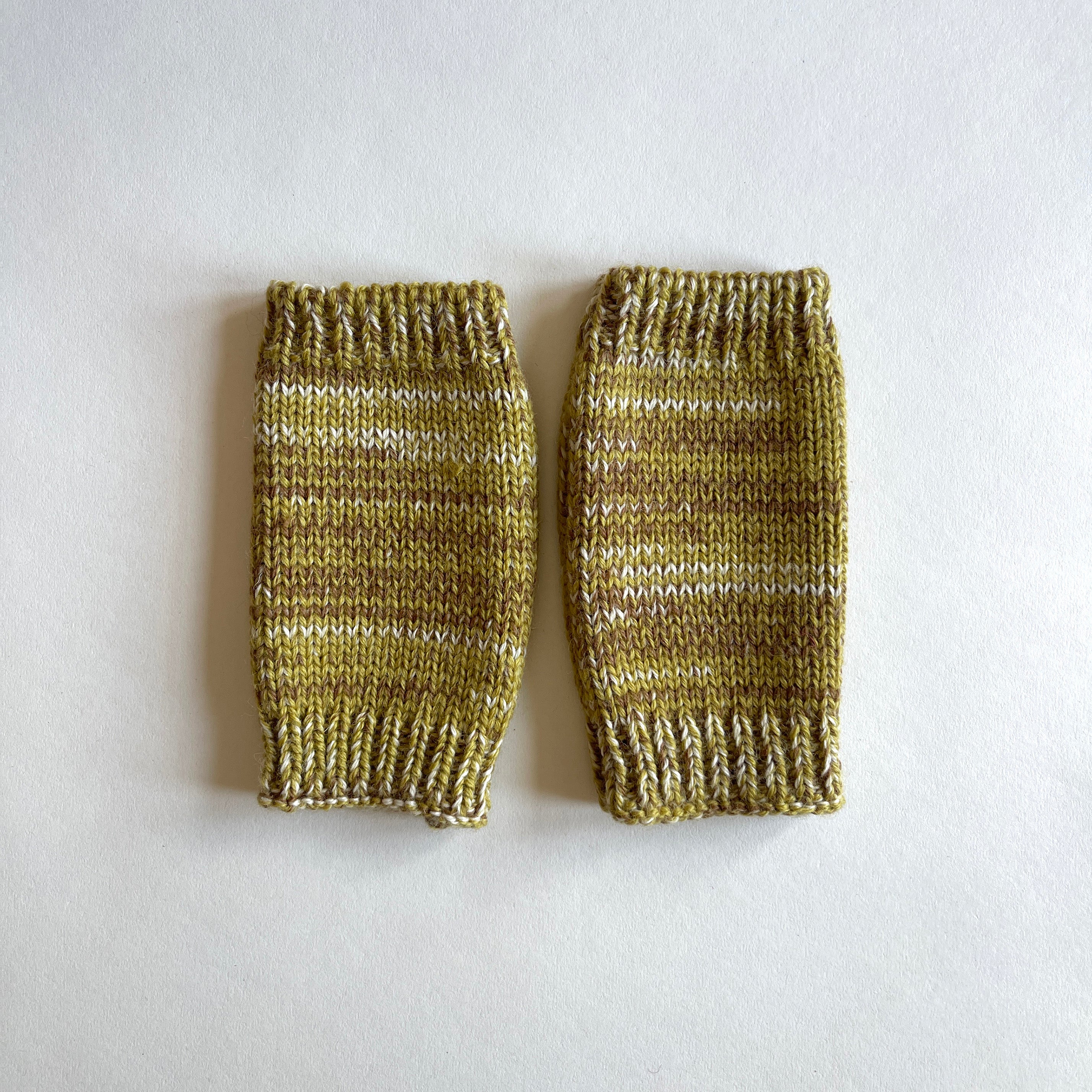 Hattie Wrist Warmers