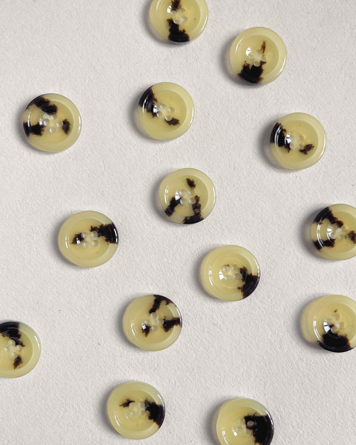 Cornu Button | 28 ligne 18mm
